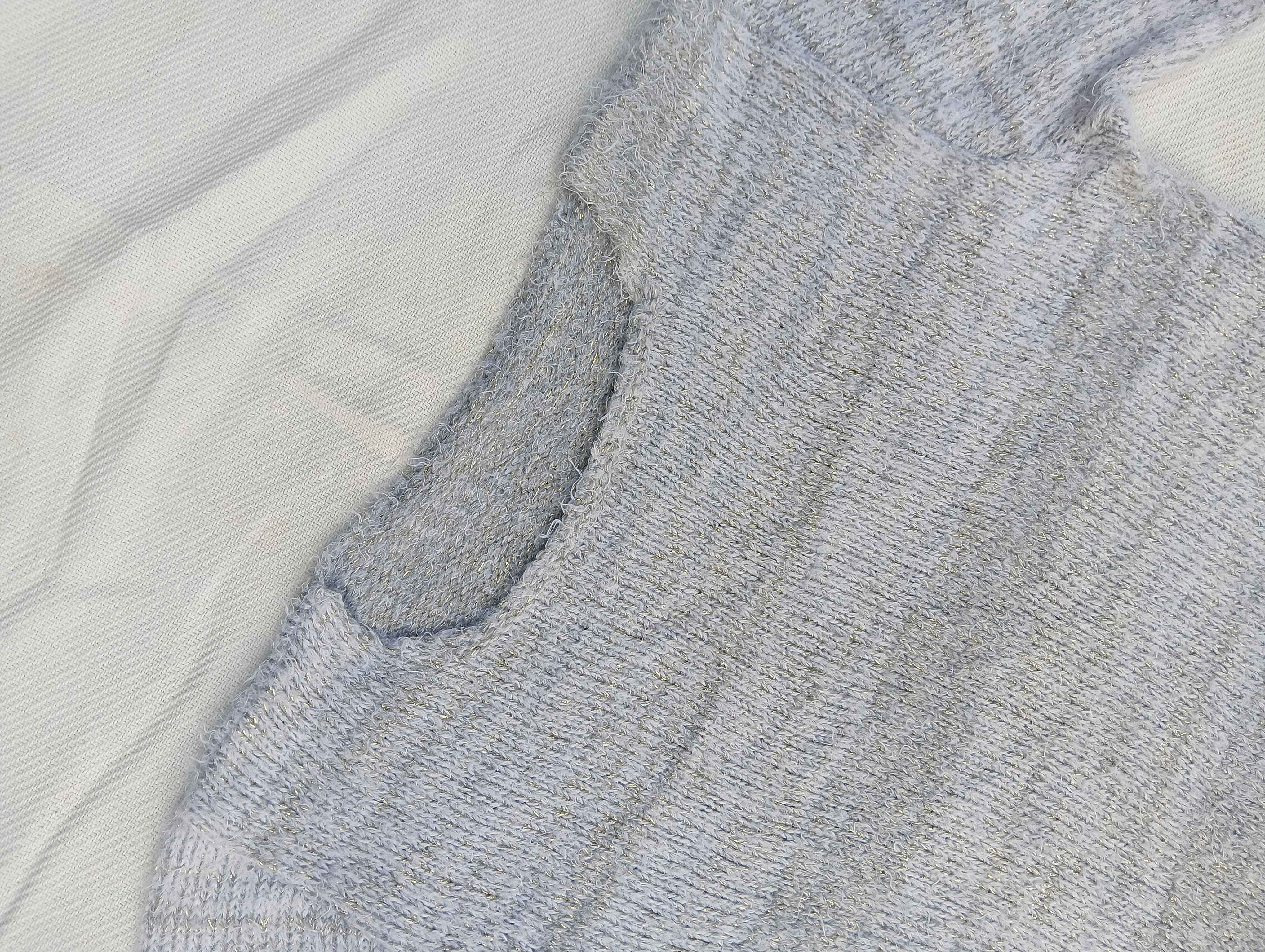 Girls sweater